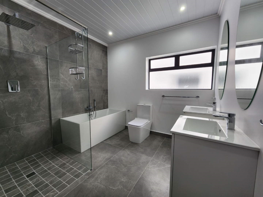 3 Bedroom Property for Sale in Seemeeu Park Western Cape
